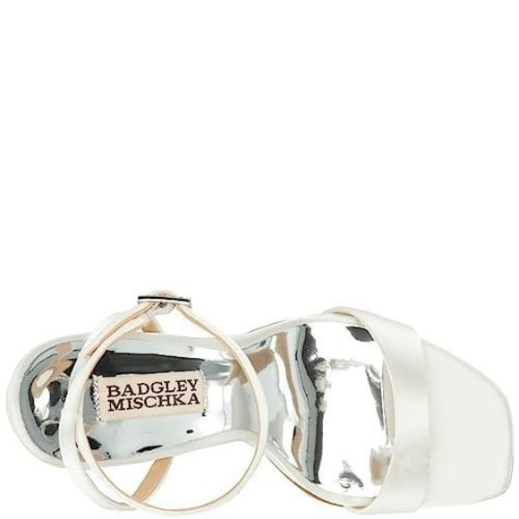 BADGLEY MISCHKA WOMEN'S IVETTE HEELED SANDAL, SOFT WHITE, 6.5 - Picture 6 of 9